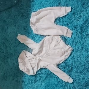 Carters 3m white Bear zip up sweater pants set